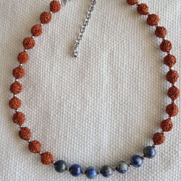 CSR-4 Collar regulable de rudraksha y lapislázuli