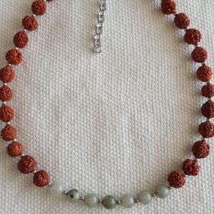 CSR-7 Collar regulable de rudraksha y labradorita