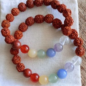 AC-7C-10 Pulseras 7 chakras elásticas con semillas de Rudraksha